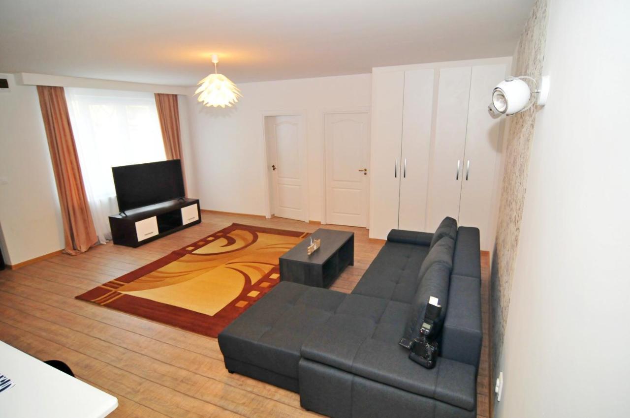 Târgu-MureşApartament 6 Centralアパートメント エクステリア 写真