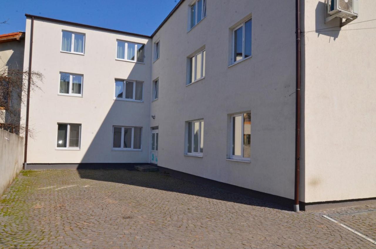 Târgu-MureşApartament 6 Centralアパートメント エクステリア 写真