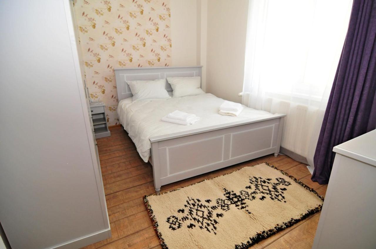Târgu-MureşApartament 6 Centralアパートメント エクステリア 写真